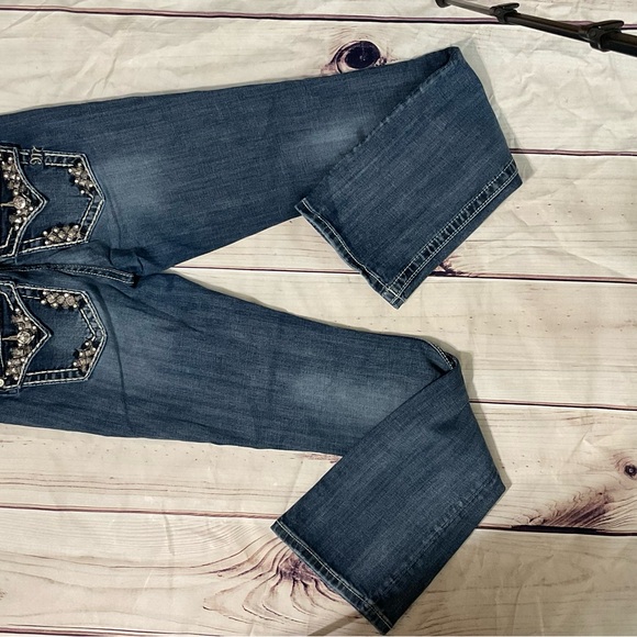 Women’s Miss Me Mid-Rise Boot Jean Size 28x34 Embellished Pockets - Picture 8 of 8
